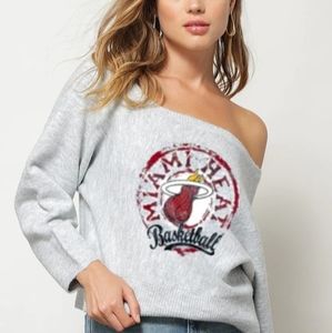 NBA Miami Heat Off the Shoulder Red/Gray Womens Basketball Sweatshirt Size L EUC
